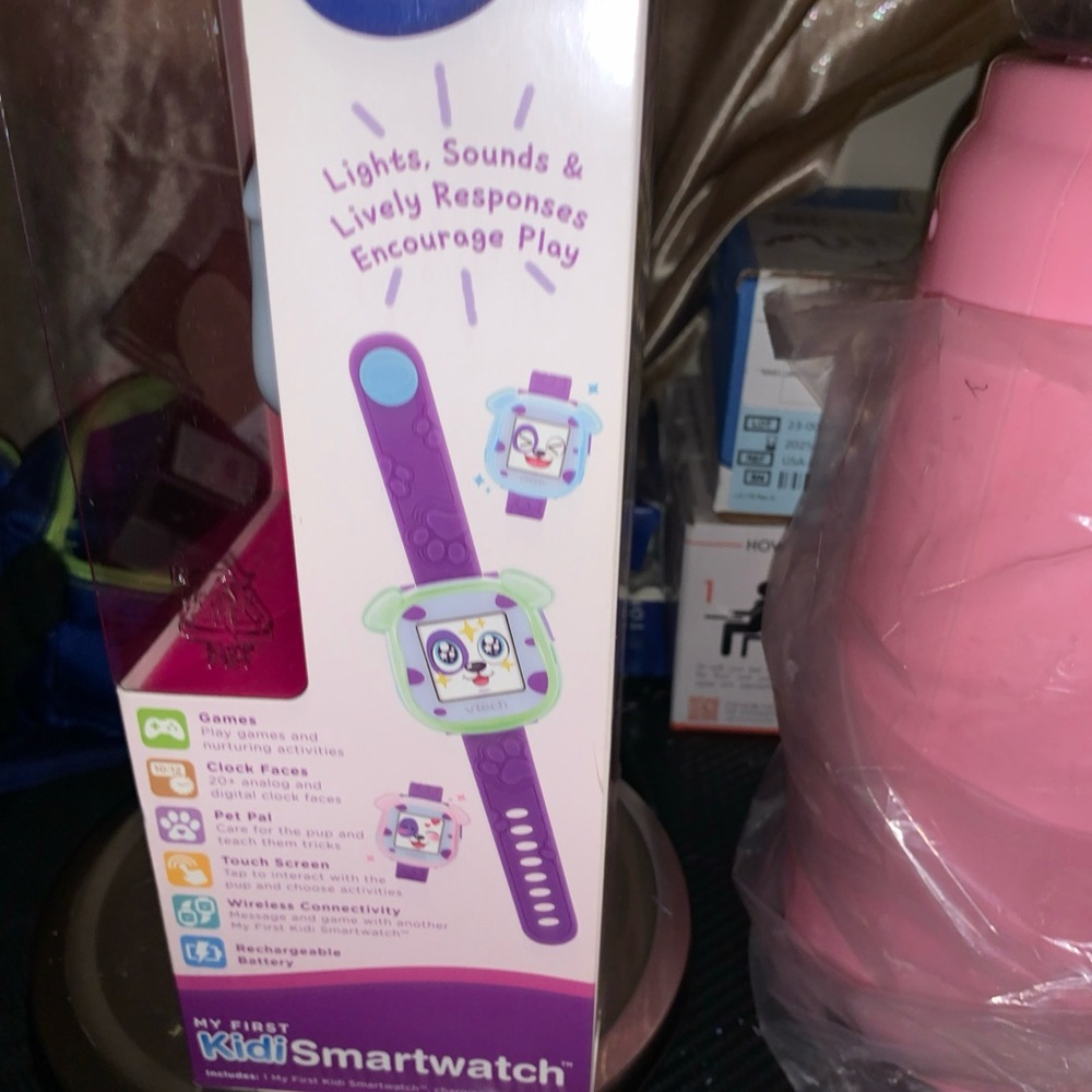VTech Kidizoom Smartwatch in Purple‎ and White - Picture 6 of 9
